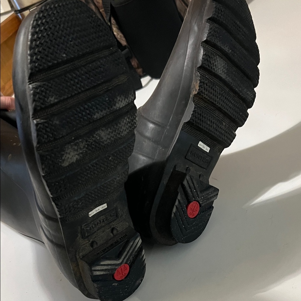 Hunter Classic Black Waterproof Boots - Picture 3 of 4